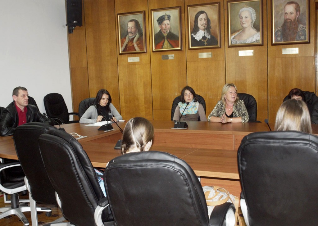 Чеська освітня делегація успішно завершила свою практику в УжНУ Чеська освітня делегація успішно завершила свою практику в УжНУ