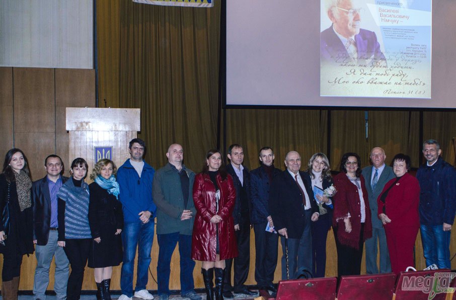 В УжНУ презентували науково-популярну стрічку, присвячену науковцеві – гордості вишу В УжНУ презентували науково-популярну стрічку, присвячену науковцеві – гордості вишу