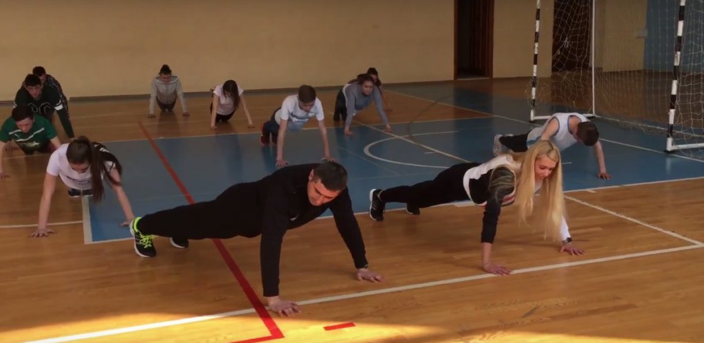 В УжНУ продовжують передавати естафету «22 Pushup Challengе» В УжНУ продовжують передавати естафету «22 Pushup Challengе»