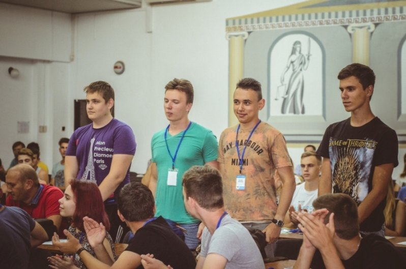 В УжНУ стартувала міжнародна Літня школа з програмування В УжНУ стартувала міжнародна Літня школа з програмування