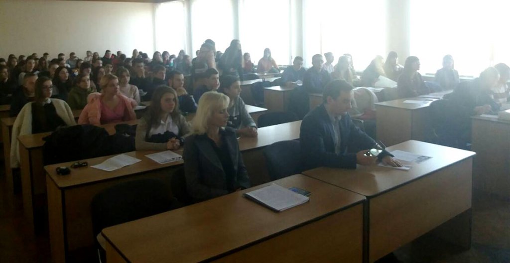 НА ФАКУЛЬТЕТІ ІСТОРІЇ ТА МІЖНАРОДНИХ ВІДНОСИН ВШАНУВАЛИ ПАМ’ЯТЬ ЖЕРТВ ГОЛОДОМОРУ НА ФАКУЛЬТЕТІ ІСТОРІЇ ТА МІЖНАРОДНИХ ВІДНОСИН ВШАНУВАЛИ ПАМ’ЯТЬ ЖЕРТВ ГОЛОДОМОРУ