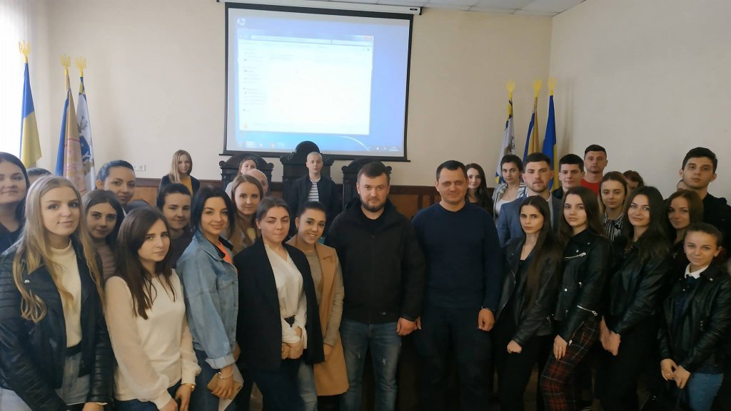 Студенти юридичного факультету зустрілися із ветеранами АТО Студенти юридичного факультету зустрілися із ветеранами АТО