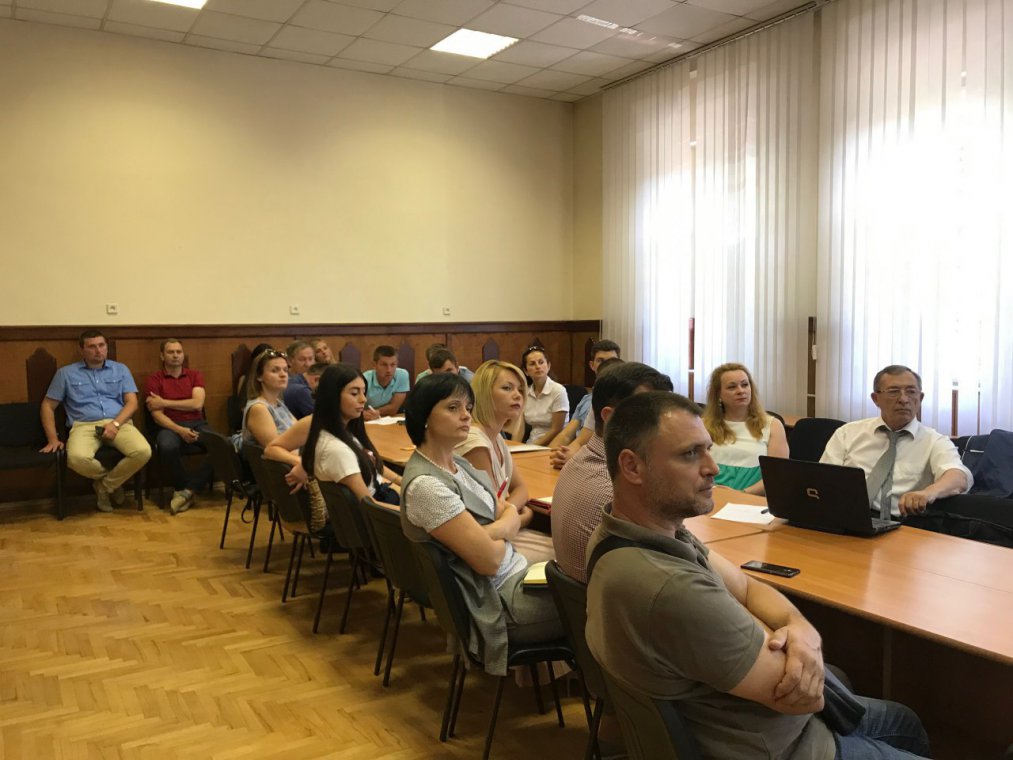 У семінарі з інформаційного права в УжНУ взяв участь один із кращих фахівців України
У семінарі з інформаційного права в УжНУ взяв участь один із кращих фахівців України