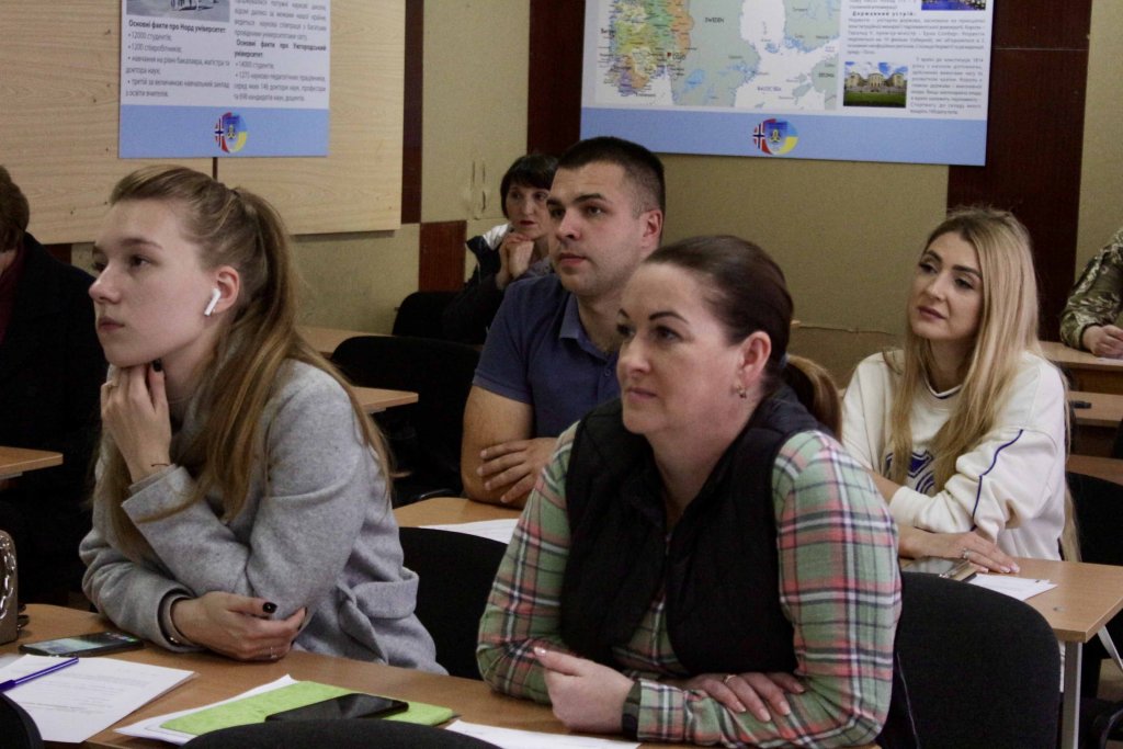 Професійна адаптація: в УжНУ навчають військовослужбовців та членів їхніх сімей  в рамках українсько-норвезького проєкту