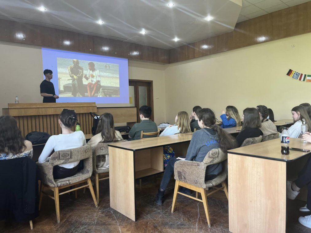 Захоплююча зустріч із студентом Захоплююча зустріч із студентом