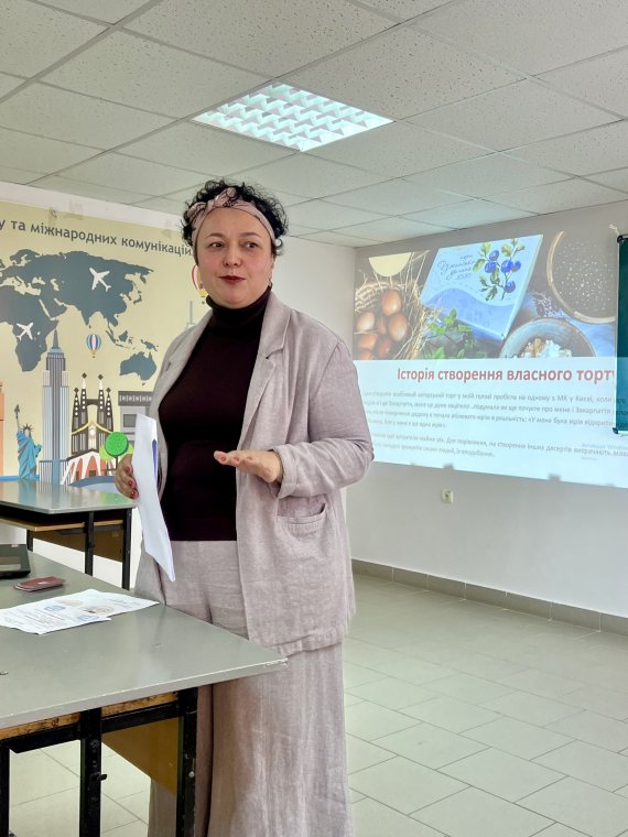Цікава зустріч із видатною кондитеркою Галиною Репарюк, власницею кондитерської мережі «Галлія» Цікава зустріч із видатною кондитеркою Галиною Репарюк, власницею кондитерської мережі «Галлія»