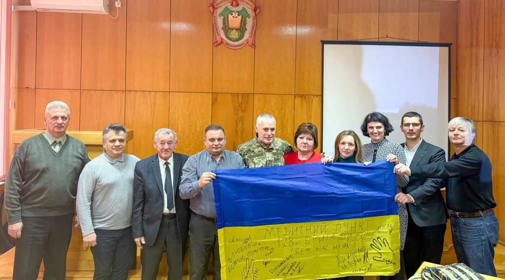 Сержант медичного підрозділу 128-ої бригади ЗСУ Тарас Качала ділився бойовим досвідом з колегами з медичного факультету УжНУ Сержант медичного підрозділу 128-ої бригади ЗСУ Тарас Качала ділився бойовим досвідом з колегами з медичного факультету УжНУ