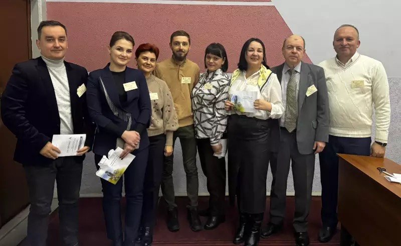 Викладач факультету очолив роботу журі першого туру всеукраїнського конкурсу «Учитель року - 2024».
Викладач факультету очолив роботу журі першого туру всеукраїнського конкурсу «Учитель року - 2024».