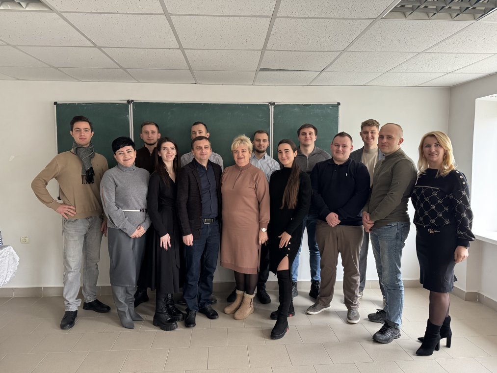 Вітаємо здобувачів вищої освіти спеціальності 242 «Туризм і рекреація» з успішним захистом магістерських робіт Вітаємо здобувачів вищої освіти спеціальності 242 «Туризм і рекреація» з успішним захистом магістерських робіт