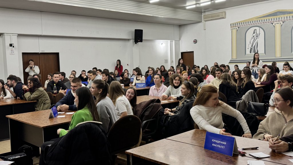 В УжНУ відбувся інтелектуальний поєдинок «Битва Інтелектів» В УжНУ відбувся інтелектуальний поєдинок «Битва Інтелектів»