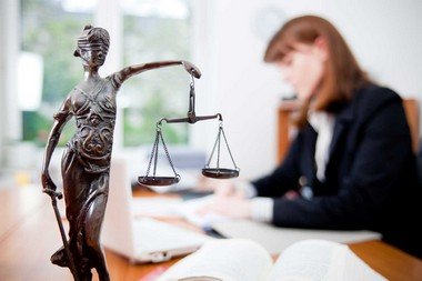 Перший крок у професію: чому практика в юридичній клініці важлива для першокурсників Перший крок у професію: чому практика в юридичній клініці важлива для першокурсників