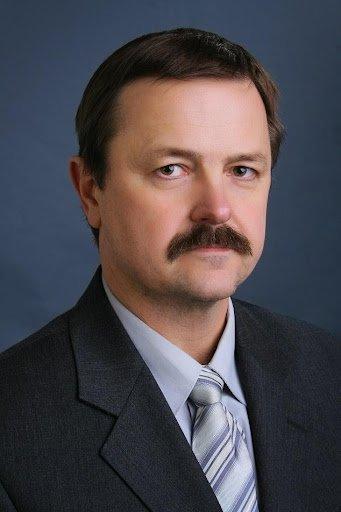 https://www.uzhnu.edu.ua/uploads/post/extra/1369_ganich_taras.jpg