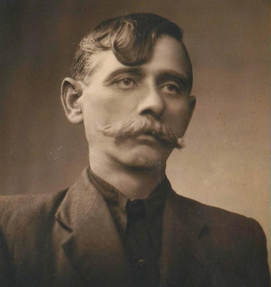 Дідо Михайло Лавер. Село Зняцьово, 30 &ndash; ті роки ХХ століття